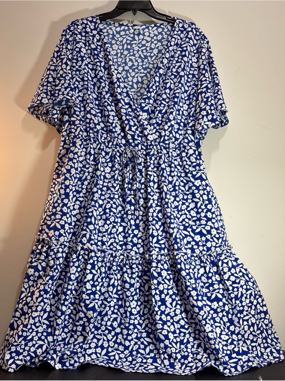 Scomchic Floral V-Neck Tiered Midi Dress in Blue and White. 1424